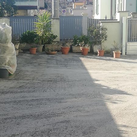 Agli Oleandri Appartamento In Villa Con Con Parcheggio Gorizia Exteriér fotografie
