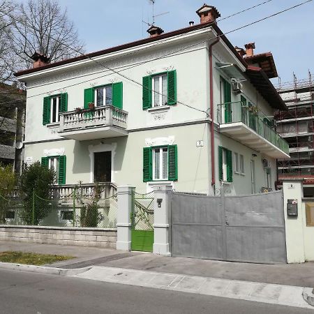 Agli Oleandri Appartamento In Villa Con Con Parcheggio Gorizia Exteriér fotografie