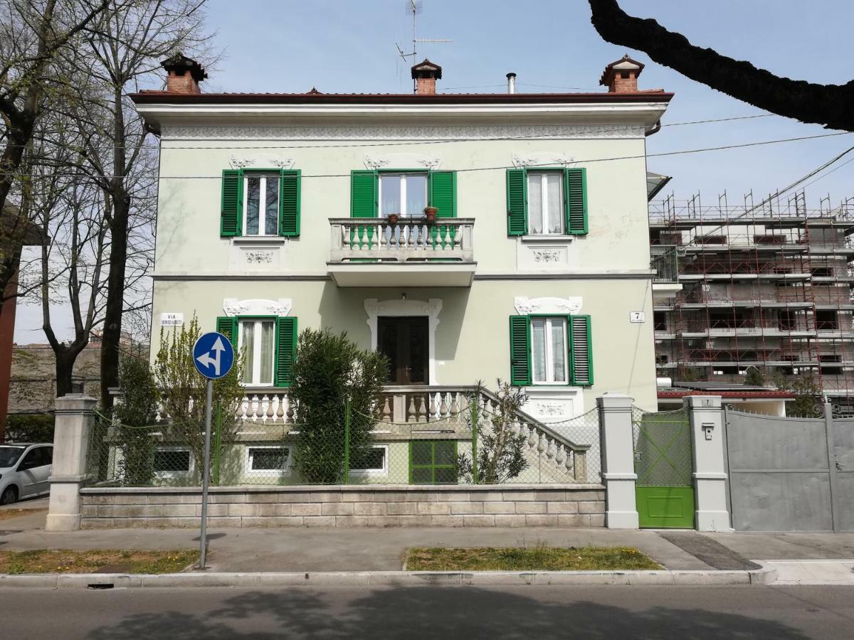 Agli Oleandri Appartamento In Villa Con Con Parcheggio Gorizia Exteriér fotografie