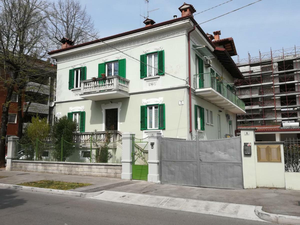 Agli Oleandri Appartamento In Villa Con Con Parcheggio Gorizia Exteriér fotografie